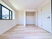 各お部屋に収納がございます