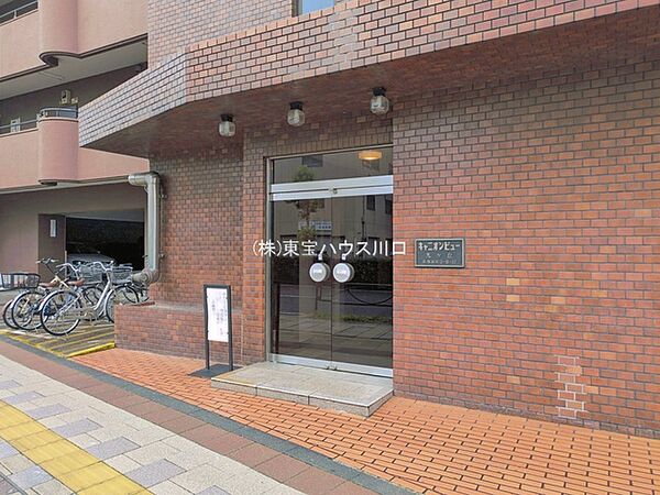 エントランスを拡大表示
