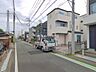 外観：現在建設中の新築物件です。足場が外れると、どんな素敵な外観が現れるのか、ご家族で想像が膨らみますね。新しい住まいで始まる、家族の笑顔あふれる未来が楽しみです。