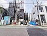 外観：新しい家族の物語が始まる予感。閑静な住宅街に誕生する新築物件は、お子様の成長を見守る理想の住環境です。（2026年7月撮影）