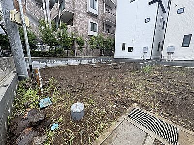 外観:4号棟(2026年7月中旬撮影) 外観:4号棟(2026年7月中旬撮影)