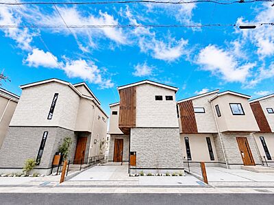 外観:真ん中がM号棟 外観:真ん中がM号棟