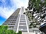 外観：川口を代表するタワーマンション「エルザタワー32」。圧倒的な存在感と品格を纏う佇まいが、住まう人の誇りを感じさせる、特別な住まいです。