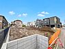 外観：北西側から撮影、ゴミ置き場持分各：2.35ｍ2ｘ1/5
