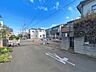 外観：前面道路含む現地