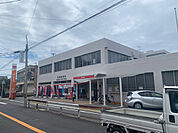 【貝塚郵便局 徒歩6分(約480m)】通常の郵便窓口の他、ゆうゆう窓口設置店舗。土日に利用可能なATMも設置。郵便窓口/9:00〜19:00。