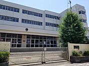 八潮市立大原小学校まで580m
