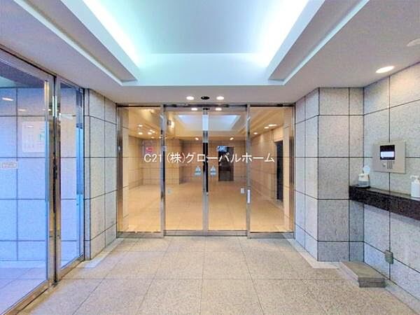 エントランスを拡大表示