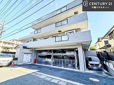 外観：当日のご案内が可能です。連絡いただければ、ご見学ができますのでお気軽にお問い合わせください。お仕事帰りにもどうぞ！ご要望にあわせて、希望のお家を必ず探します！