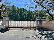 市川市立第五中学校まで868m