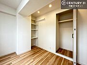 シンプルにデザインされているため、家具を選びません！お気に入りの家具を置いてくつろげる空間を作ることができます。