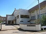 船橋市立大穴中学校まで1700m