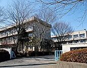 白井市立南山小学校まで495m