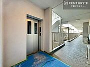 エレベーター完備で、日々の移動も快適。お疲れの日やお荷物の多い日でも、スムーズにご帰宅いただけます！