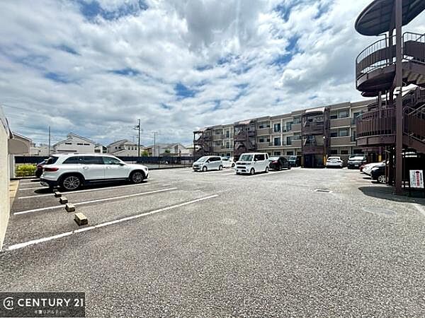 駐車場を拡大表示