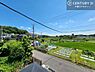 その他：落ち着きある住宅街です！周囲には高い建物がなく、空が広く開放感があり、陽当たりを大きく遮られることもありません！気持ちの良い風が通り抜ける街並みです！