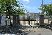 高槻市立安岡寺小学校まで1129m