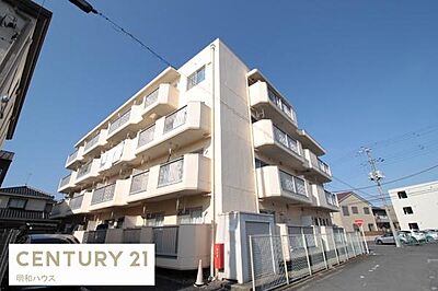 外観：鉄筋コンクリート造4階建の4階です♪