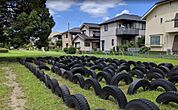 タイヤ公園まで498m