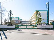 坂戸市立桜小学校まで700m