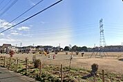 新町中央広場まで697m