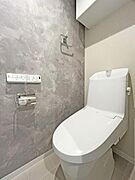 トイレは落ち着きある空間と清潔感あるお好みの香りをまとい演出することでいつもキレイを保つことができます。お好みのインテリアでコーディネートをお楽しみください。
