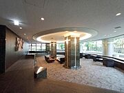建物1階にあるラウンジ。急な来客でも、ラウンジがあれば安心ですね。