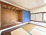 和室：これぞ和室の収納力。お客様用のお布団からお子様のおもちゃまで、まるごと収納。
