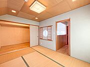 一人ひとりの大切なプライベート空間。趣味・感性で個性的に飾って頂けるようシンプルに仕上げてあります。ゆとりある広さで、一人の時間をゆったりと過ごせる安らぐお部屋になるはずです。