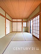 一人ひとりの大切なプライベート空間。趣味・感性で個性的に飾って頂けるようシンプルに仕上げてあります。ゆとりある広さで、一人の時間をゆったりと過ごせる安らぐお部屋になるはずです。