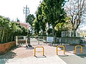 横浜市立鶴ケ峯小学校まで920m、横浜市立鶴ケ峯小学校
