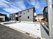 2026年5月19日撮影♪車庫入れのしやすい広々とした駐車スペースです♪