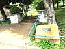 周辺：美しが丘第二公園まで394m、砂場、滑り台、健康遊具、ブランコ、鉄棒などがあります。