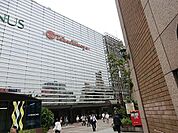 横浜高島屋まで1281m、レストラン街には有名店が揃っています。日々のお食事はもちろん、ご家族のイベントにもご利用いただけます。