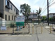 宿河原南公園 （旧 宿河原第2公園）まで834m、住宅街にある見通しの良い公園です。ブランコ、砂場、ベンチなどが揃っています。小さなお子さんも楽しめる公園です。