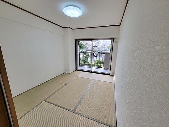 和室のお部屋で...
