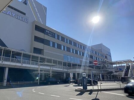 ココカラファインプレイアトレ土浦店まで400m、薬や日用品・食料まで揃うドラッグストア。