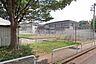 周辺：つくば市立吾妻中学校まで1700m、お子さまが成長しても暮らせます。