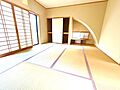 8帖の和室は、...