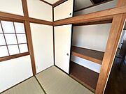 押し入れタイプの収納です！