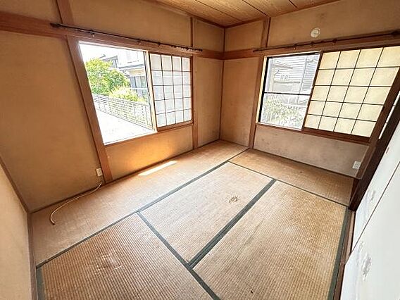 和室は畳、襖、...