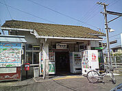 岩出駅(JR 和歌山線)まで222m