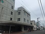 医療法人進正会寺下病院まで977m