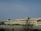 和歌山市立河北中学校まで868m