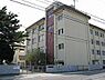 周辺：和歌山市立紀伊小学校まで971m