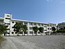 周辺：和歌山市立砂山小学校まで572m