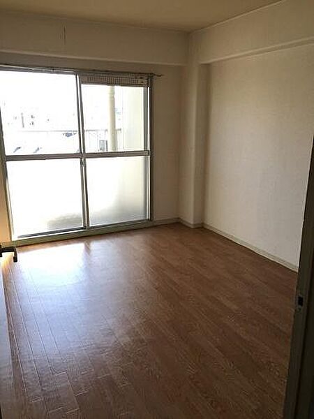 洋室を拡大表示