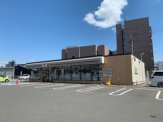 セブンイレブン...