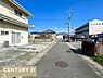 その他：前道広々！らくらく駐車できます