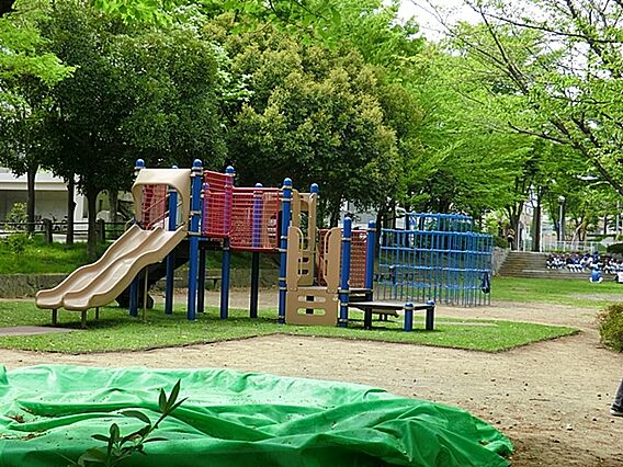 荏田富士塚公園...